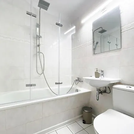 Apartment L21 *